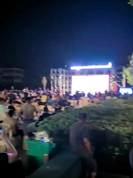 关于蒂姆重返赛场，爆冷首场状态出色，SKT观众沸腾！的信息