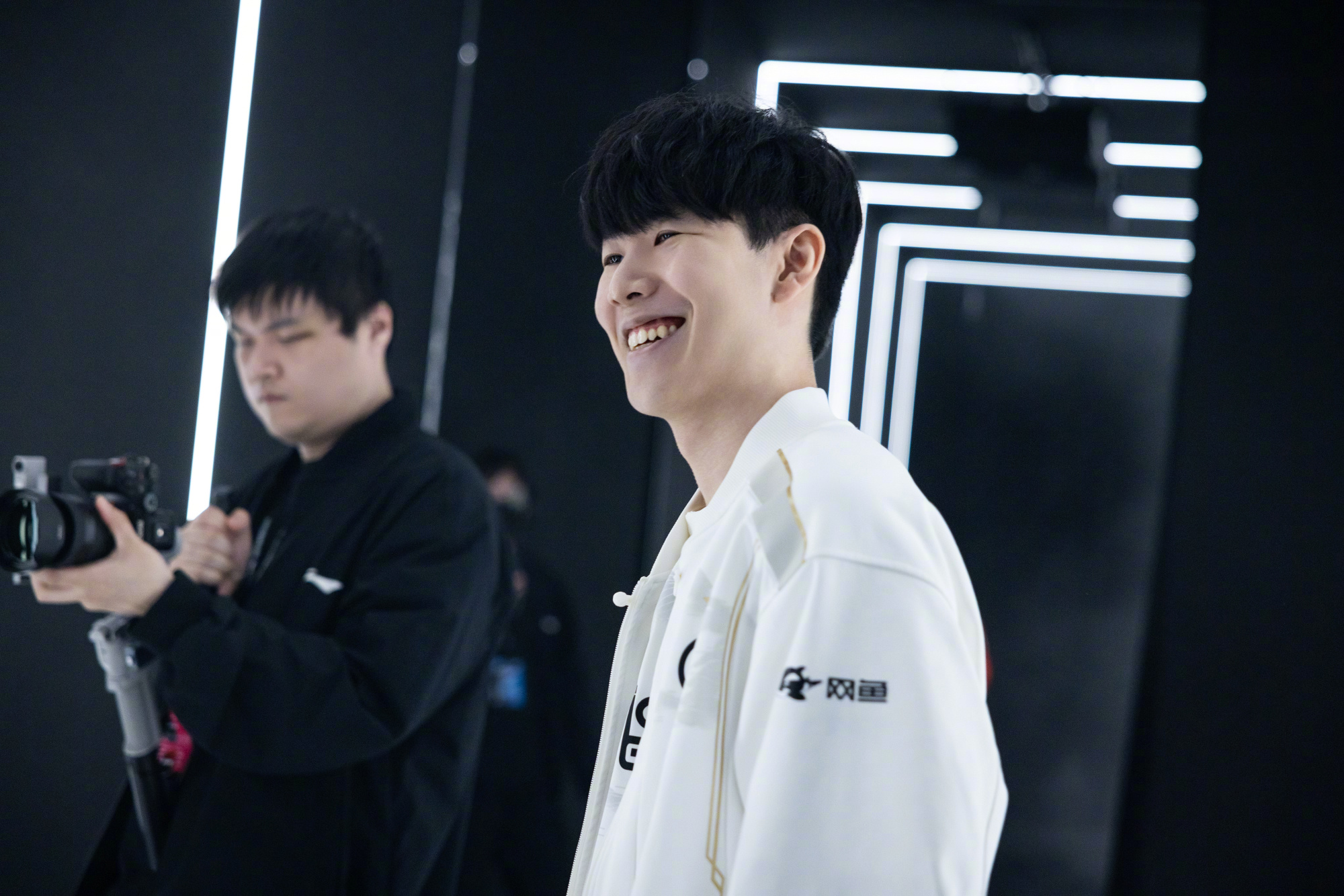 九游娱乐电竞 - TheShy官方宣布爆冷新规，G2引发争议！
