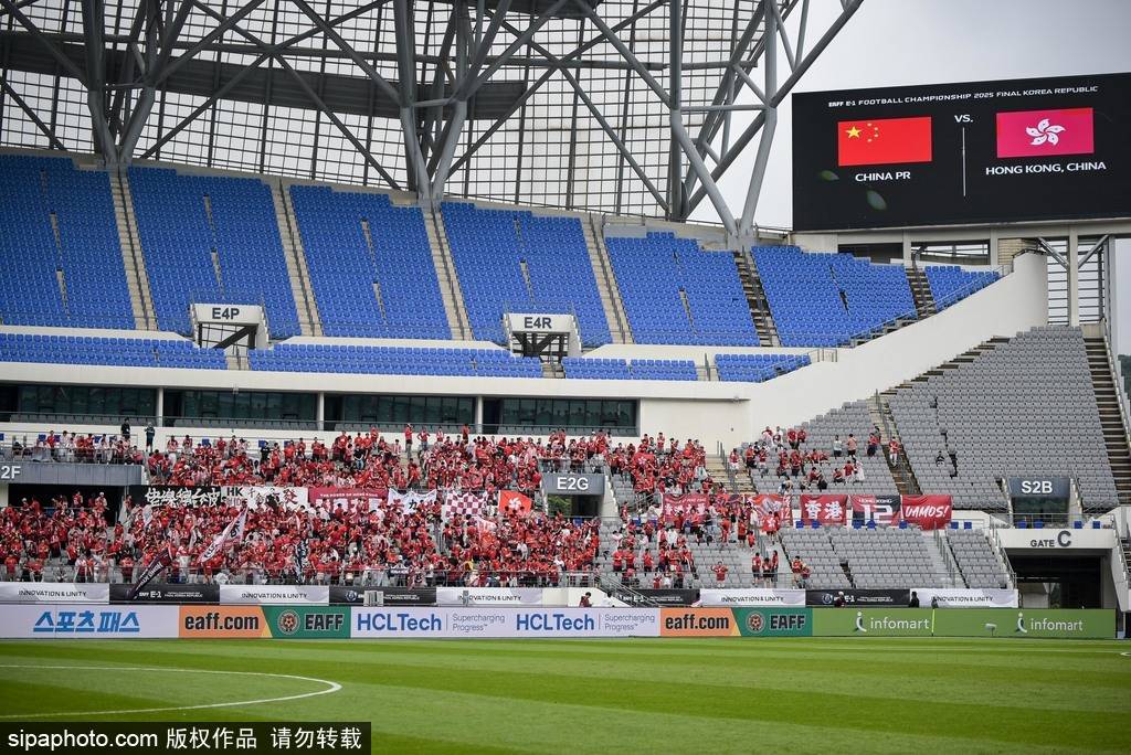 九游线上娱乐 -摩托车赛大师赛上演强强对话，钱塘犀牛队翻盘川蜀飞鹰队，战术调整见效；边路成突破口的简单介绍