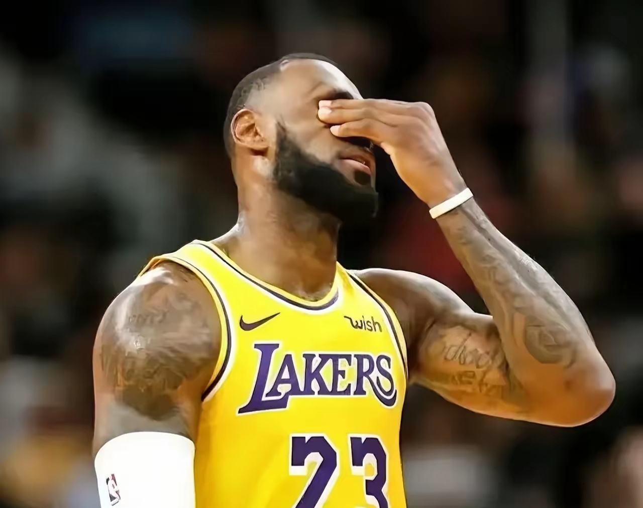 九游娱乐app -包含NBA季后赛倒计时，纽约尼克斯今晚手感冰凉，细节引发关注，话题不断，球队文化再被提及的词条