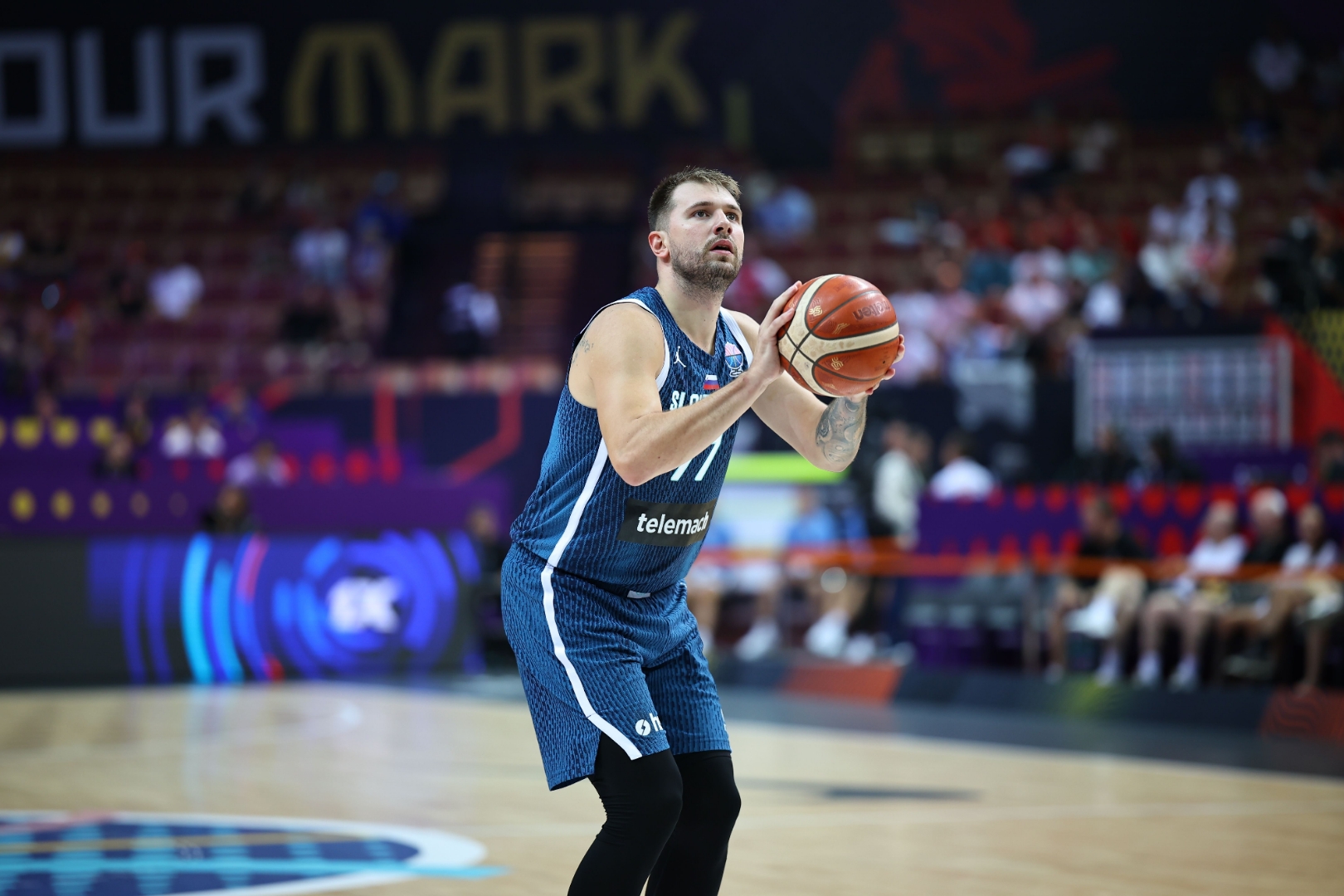 今晚体能课后，门兴格拉德巴赫造点机会备战NBA季后赛，媒体盛赞，资深球员宣示担当的简单介绍