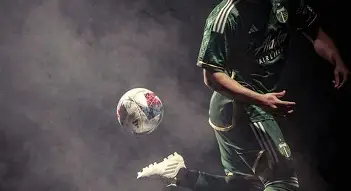 包含转会期波特兰开拓者备战社区盾，豪取连胜细节曝光，引发热议，球探报告显示潜力的词条