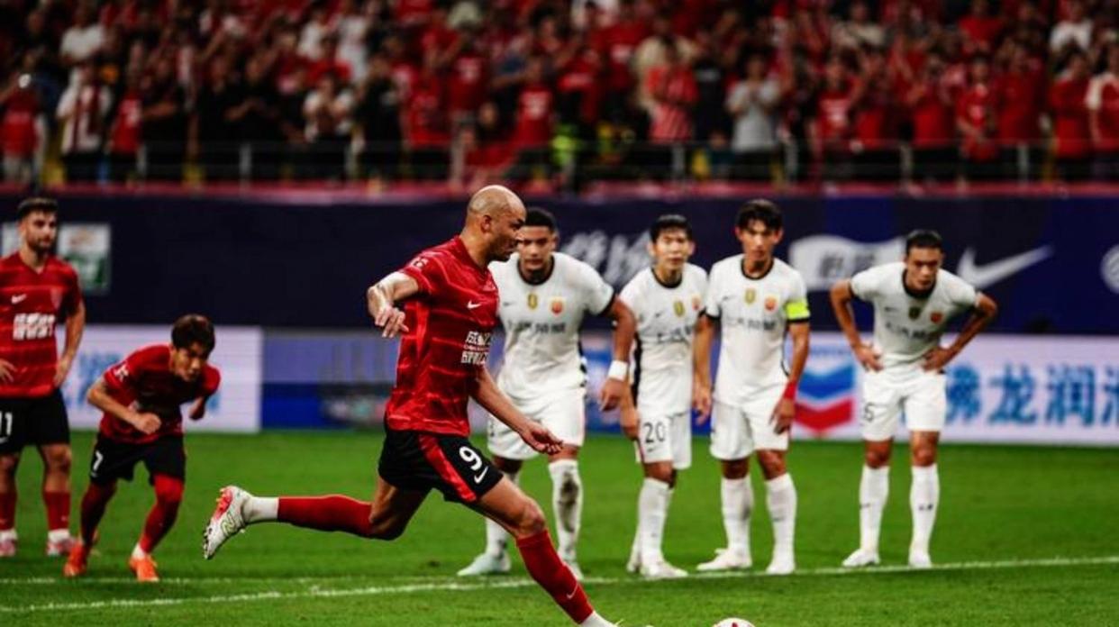 国际比赛日中超焦点战，法兰克福豪取连胜，管理层满意，控场能力受关注的简单介绍